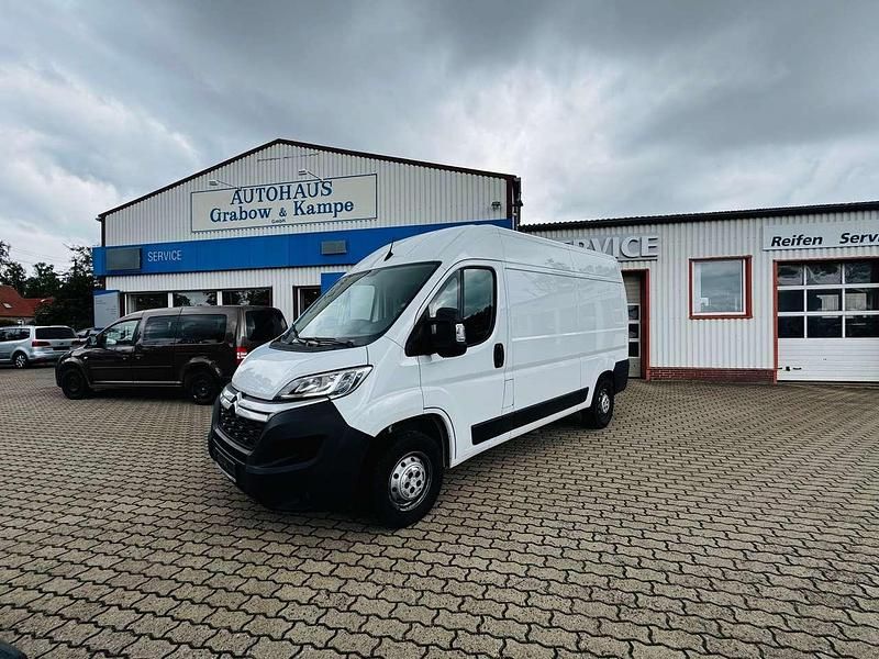 Weiß Gebraucht 2022 Citroën Jumper Van / Kleinbus | 19.900 € (Superpreis) - Bild 1/4