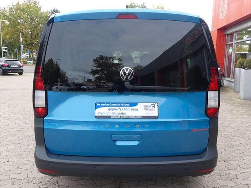 Gebraucht VW Caddy Maxi Basis 122 PS (89 kW) 2022 Blau Van / Kleinbus