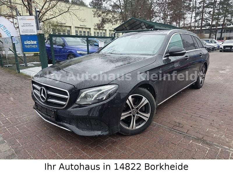 Gebraucht Mercedes E220 Avantgarde 194 PS (142 kW) 2019 Schwarz Kombi