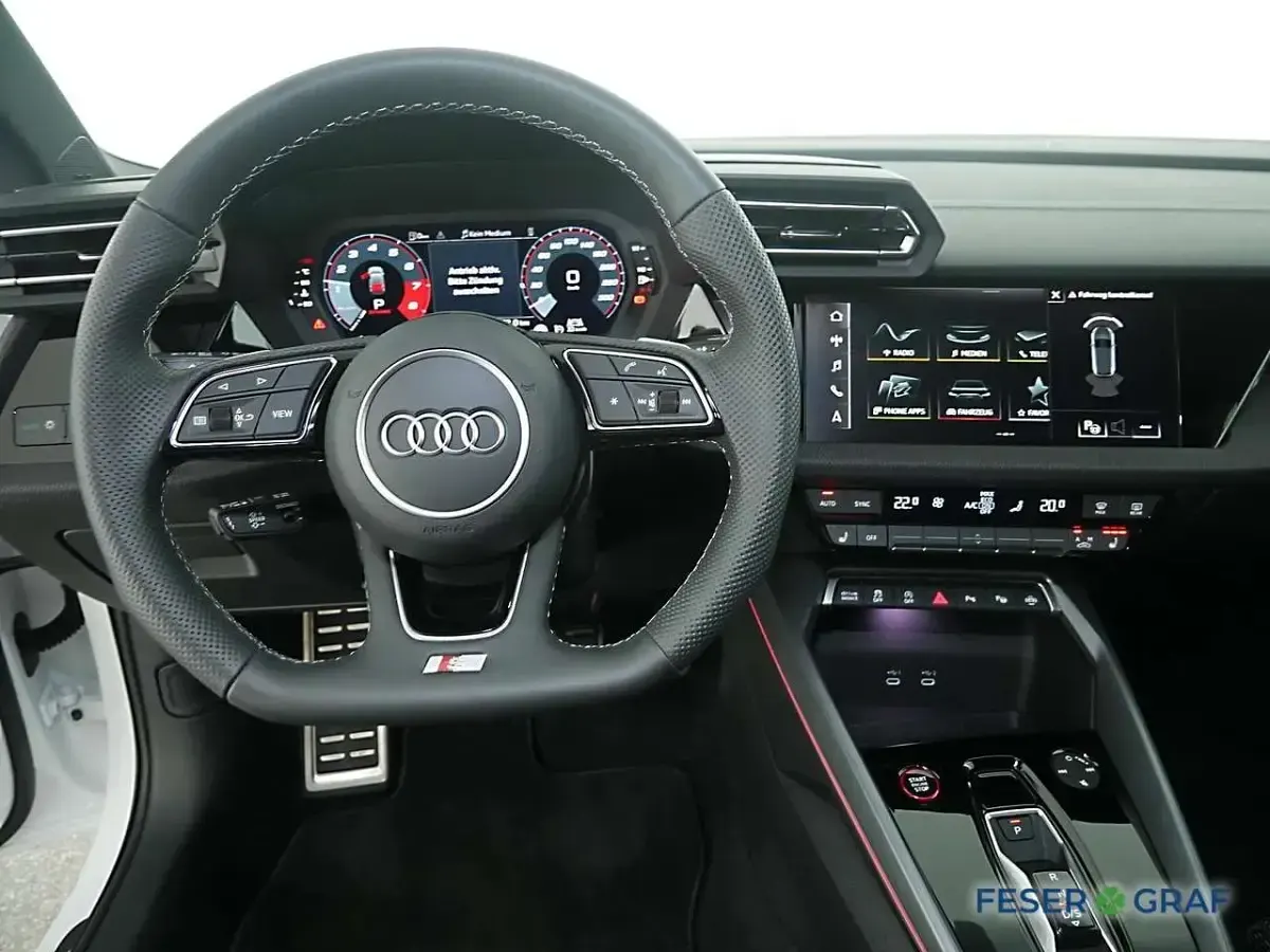 Gebraucht Audi S3 Sport 333 PS (244 kW) 2025 Arkonaweiß Limousine