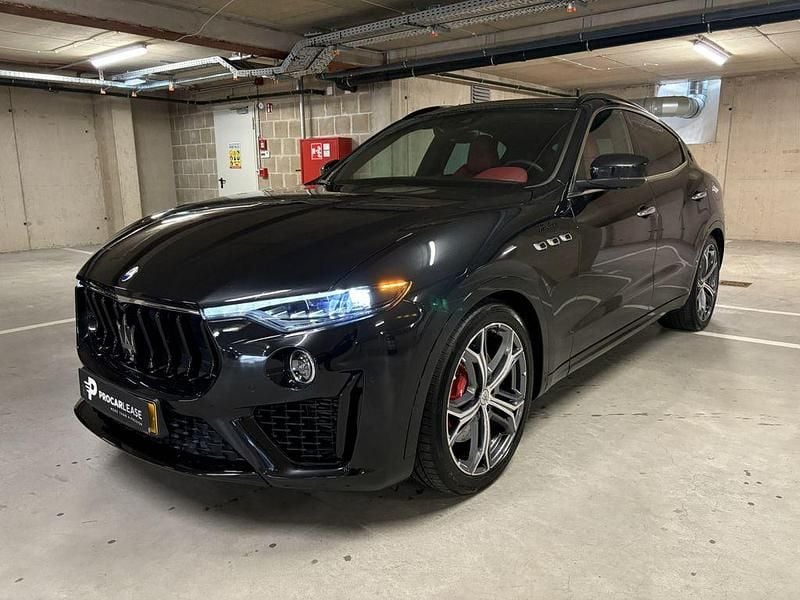 Schwarz Gebraucht 2024 Maserati Levante SUV | 78.800 € (Fairer Preis) - Bild 1/4