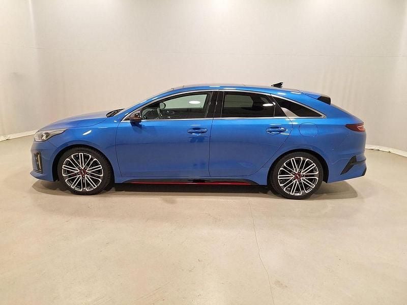 Gebraucht Kia ProCeed GT 204 PS (150 kW) 2020 (b3l) blue flame met. Kleinwagen