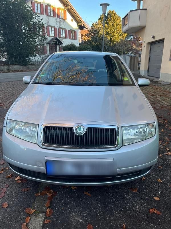 Silber Gebraucht 2003 Skoda Fabia Kleinwagen | 800 € (Guter Preis) - Bild 1/4