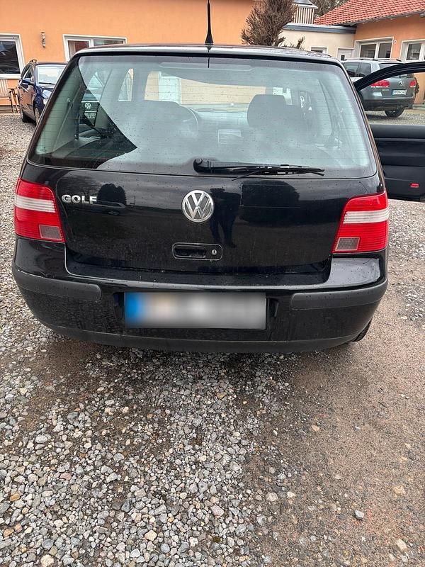 Gebraucht VW Golf 75 PS (55 kW) 2002 Schwarz Coupé