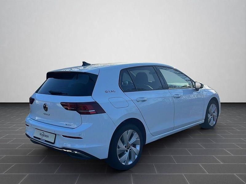 Gebraucht VW Golf VIII Goal 204 PS (150 kW) 2025 Pure white Limousine