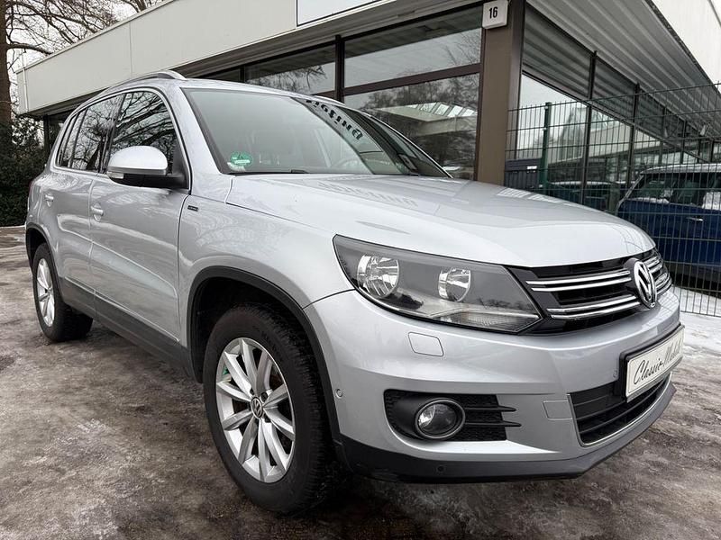 Gebraucht VW Tiguan LOUNGE 150 PS (110 kW) 2016 Silber SUV