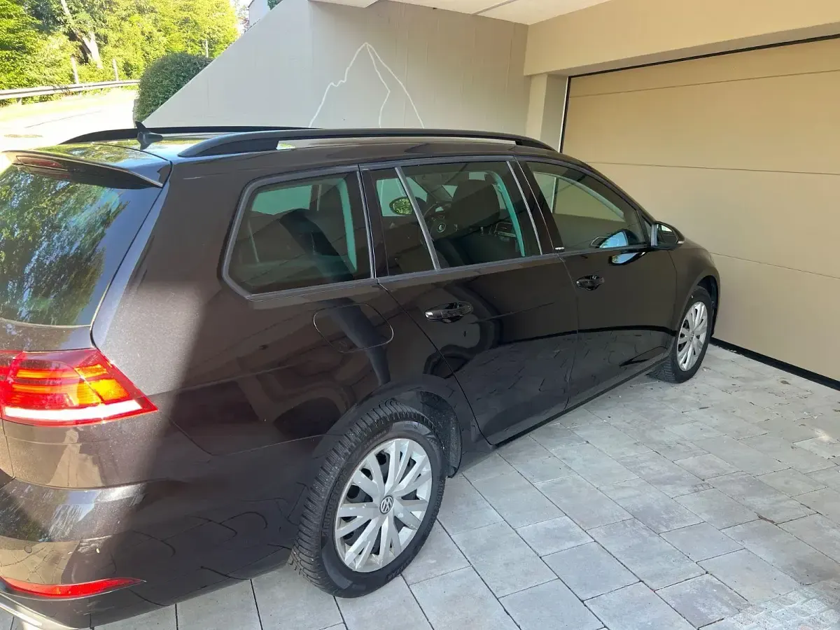Gebraucht VW Golf VII Comfortline 150 PS (110 kW) 2020 Schwarz Kombi