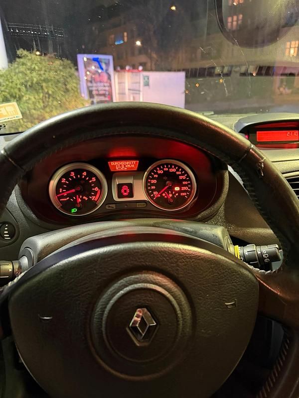 Gebraucht Renault Clio II 80 PS (58 kW) 2009 Blau Kleinwagen