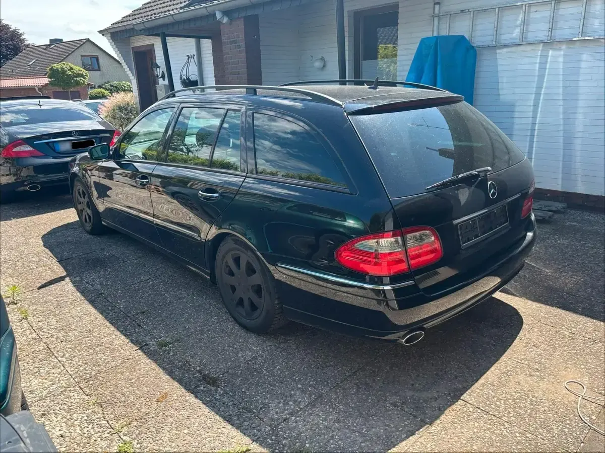 Gebraucht Mercedes E280 190 PS (139 kW) 2006 Schwarz Kombi
