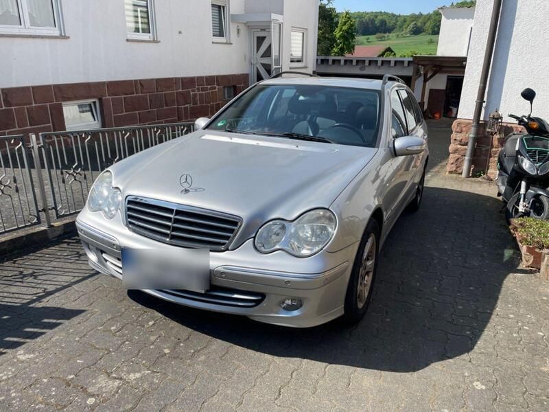 Silber Gebraucht 2004 Mercedes C200 Avantgarde Kombi | 3.600 € (Fairer Preis) - Bild 1/4