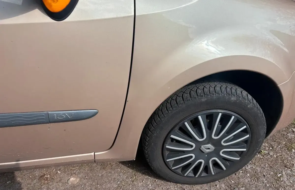 Używany Renault Modus 75 KM (55 kW) 2005 Złoty Minivan