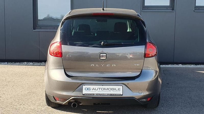 Gebraucht Seat Altea 4You 105 PS (77 kW) 2014 Grau Van / Kleinbus
