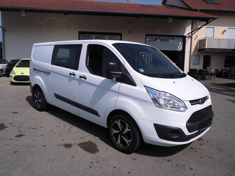 Weiß Gebraucht 2017 Ford Transit Custom Trend Limousine | 9.450 € (Superpreis) - Bild 1/4