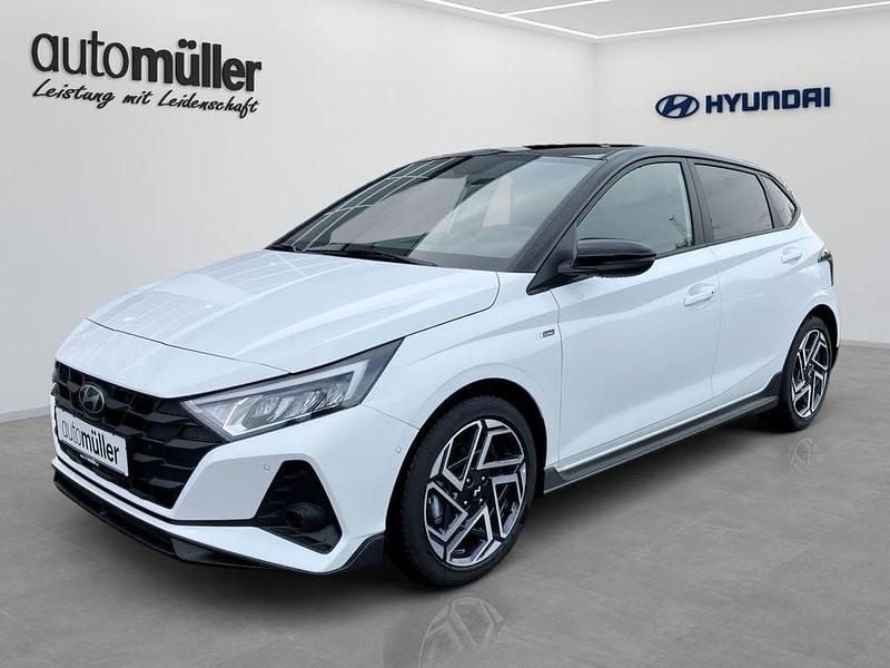 Schwarz Neu 2025 Hyundai i20 N Line Limousine | 26.488 € (Fairer Preis) - Bild 1/2