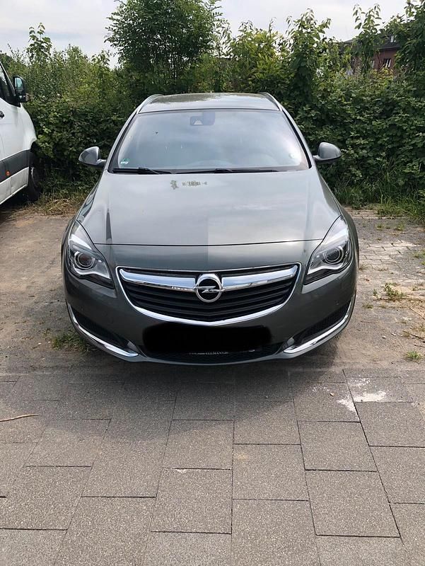 Gebraucht Opel Insignia 136 PS (100 kW) 2016 Grau Kombi