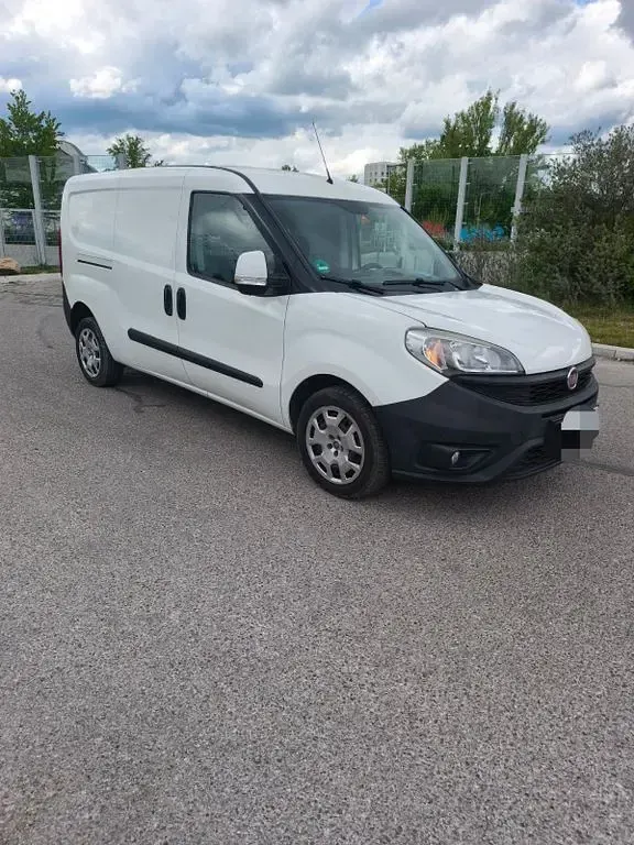 Gebraucht Fiat Doblò 90 PS (66 kW) 2016 Weiß Van / Kleinbus