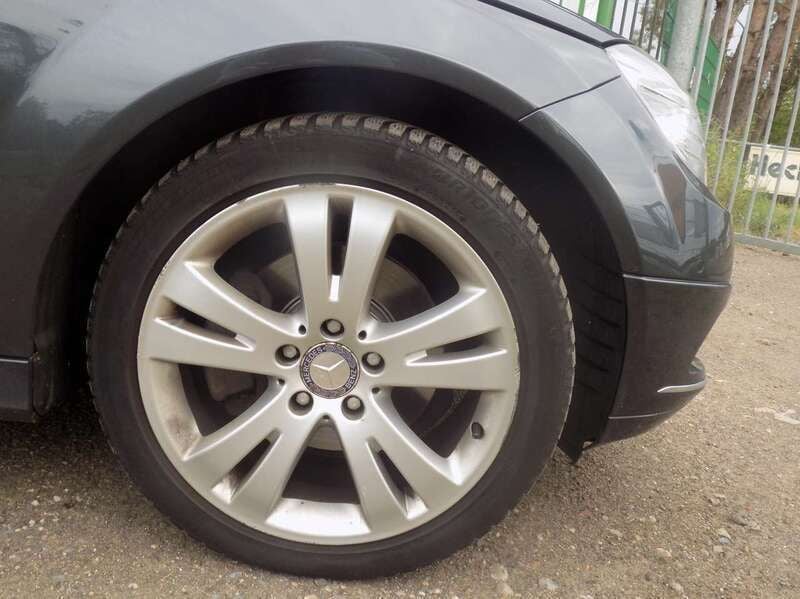 Grau Gebraucht 2008 Mercedes C200 Avantgarde Kombi | 5.000 € (Fairer Preis) - Bild 1/4