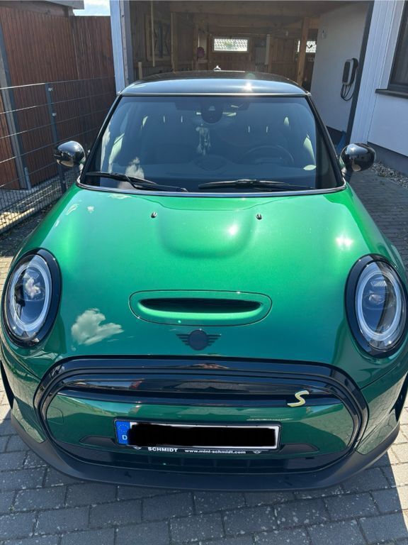 Gebraucht Mini Cooper SE 135 kW (184 PS) 2023 Grün Kleinwagen