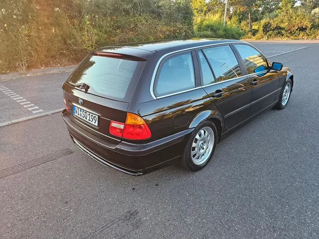 Gebraucht BMW 320 170 PS (125 kW) 2002 Schwarz Kombi