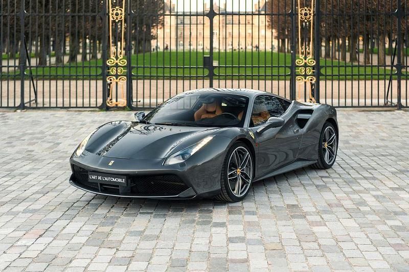 Gebraucht Ferrari 488 669 PS (492 kW) 2018 Grau Coupé