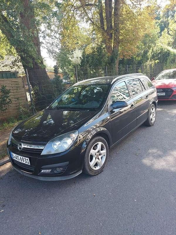 Gebraucht Opel Astra Edition+ 140 PS (102 kW) 2006 Kombi