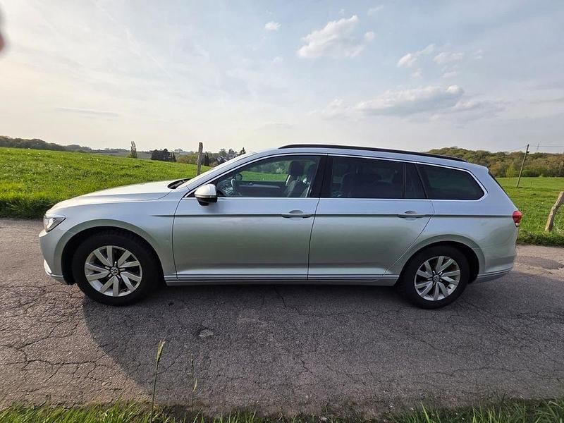 Gebraucht VW Passat Comfortline 150 PS (110 kW) 2016 Silber Kombi