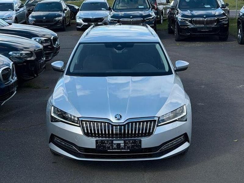 Gebraucht Skoda Superb 150 PS (110 kW) 2021 Silber Kombi