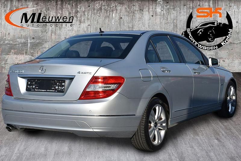 Gebraucht Mercedes C250 204 PS (150 kW) 2011 Iridiumsilber  metalliclack Limousine