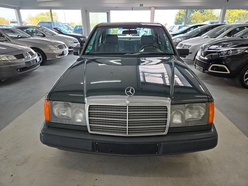 Usata Mercedes 200 1988 Verde Berlina