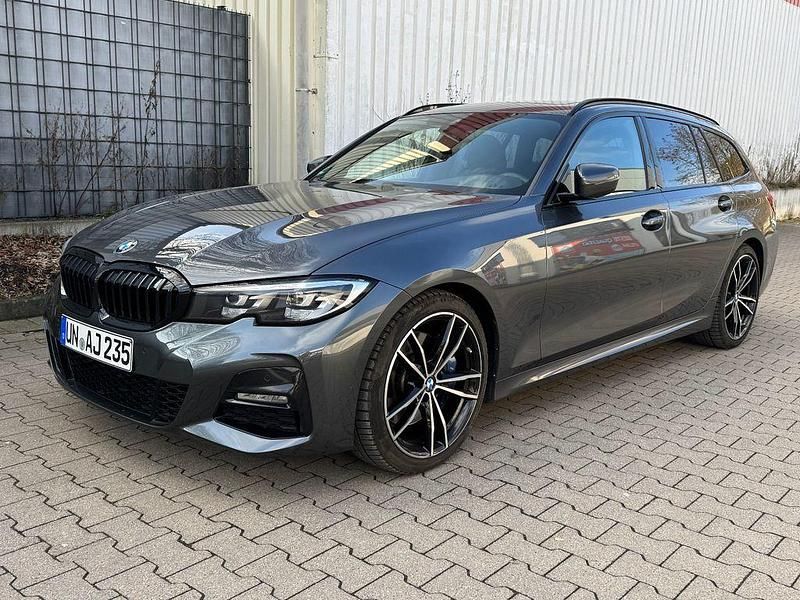 Gebraucht BMW 330 M Sport 258 PS (189 kW) 2020 Grau Kombi