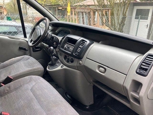 Gebraucht Renault Trafic 90 PS (66 kW) 2007 Weiß Van / Kleinbus