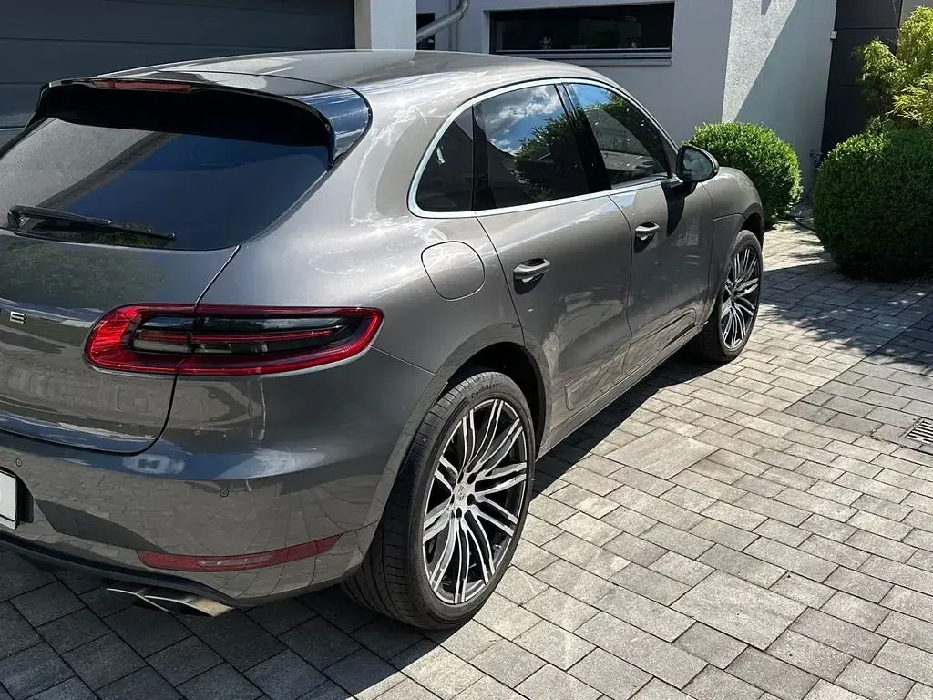Gebraucht Porsche Macan Turbo 400 PS (294 kW) 2015 Silber SUV
