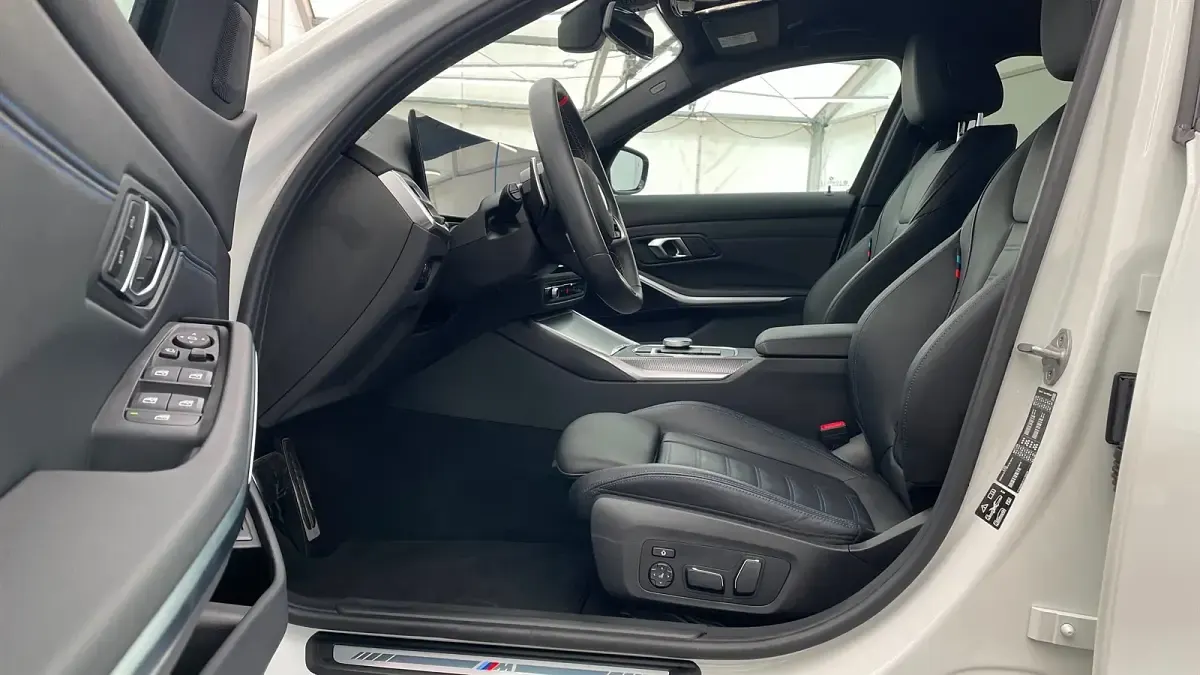 Gebraucht BMW M340 M Sport 374 PS (275 kW) 2025 Alpinweiß uni Limousine