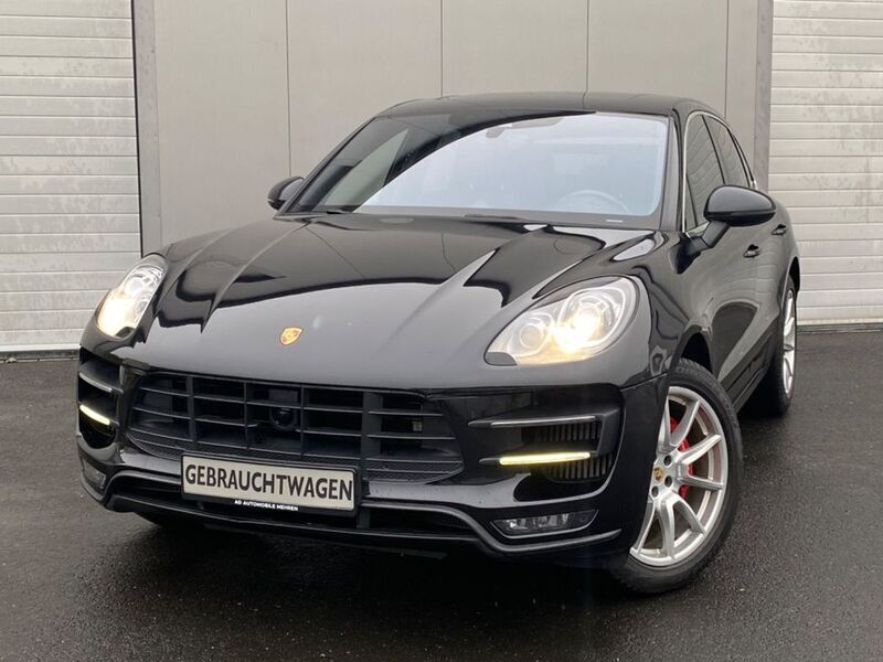 Schwarz Gebraucht 2015 Porsche Macan Turbo SUV | 34.450 € (Fairer Preis) - Bild 1/4