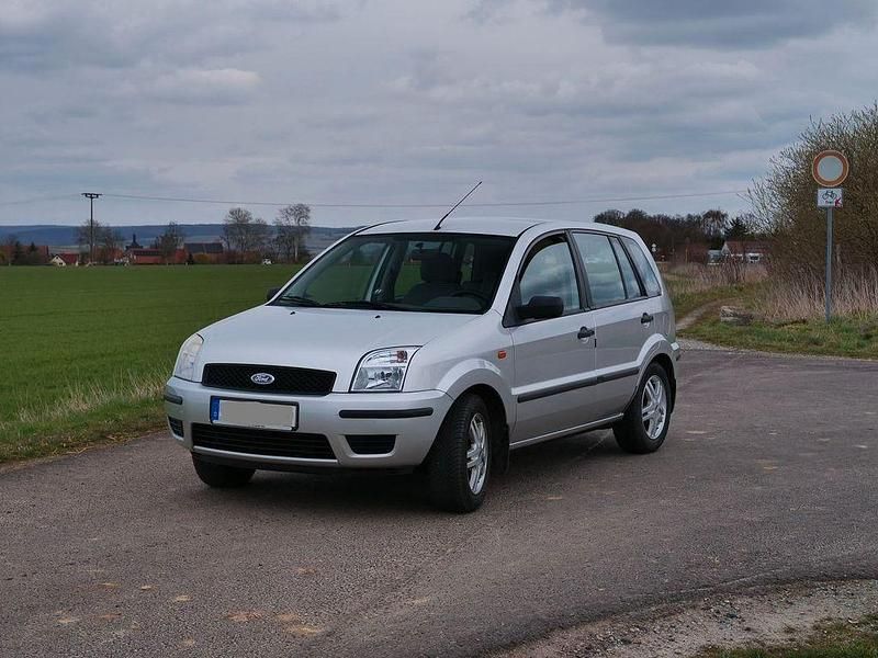 Gebraucht Ford Fusion Ambiente 80 PS (58 kW) 2003 Silber Kleinwagen