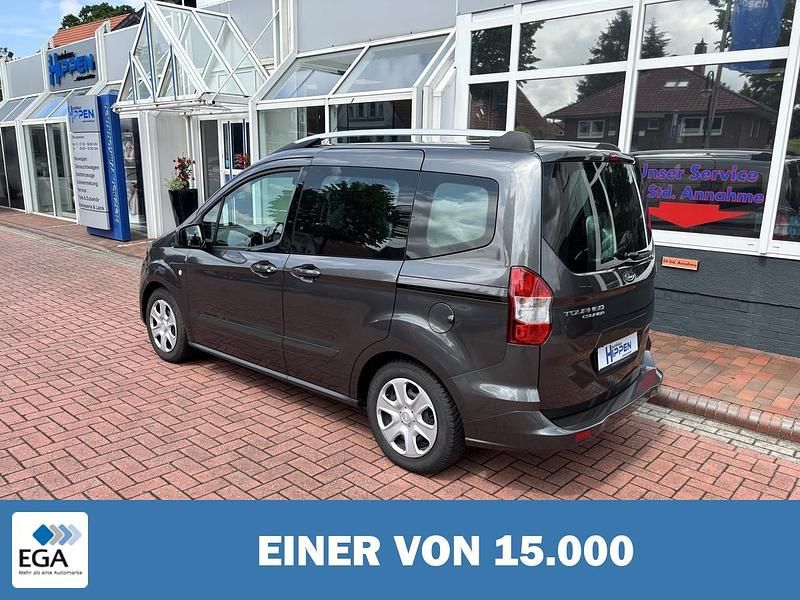 Gebraucht Ford Tourneo Courier Trend 101 PS (74 kW) 2019 Metallic Van / Kleinbus