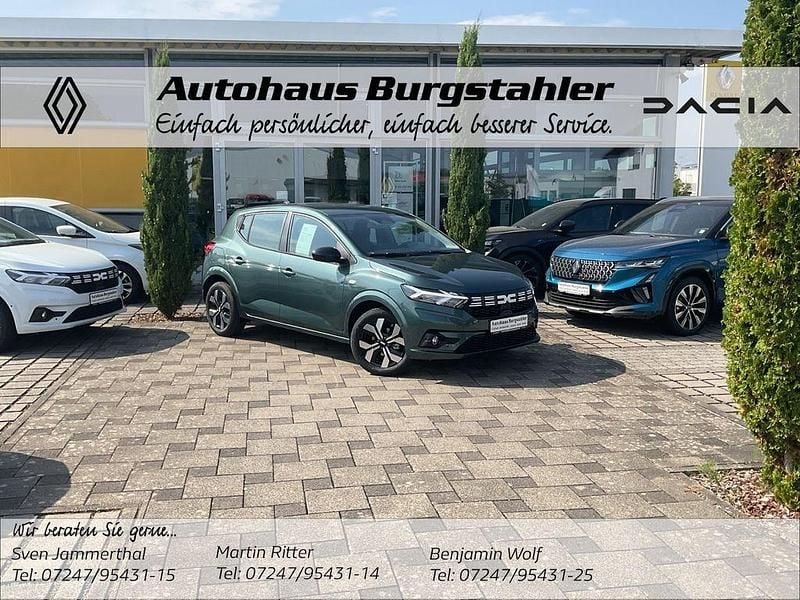 Grün Neu 2025 Dacia Sandero Journey Kleinwagen | 18.580 € (Fairer Preis) - Bild 1/4
