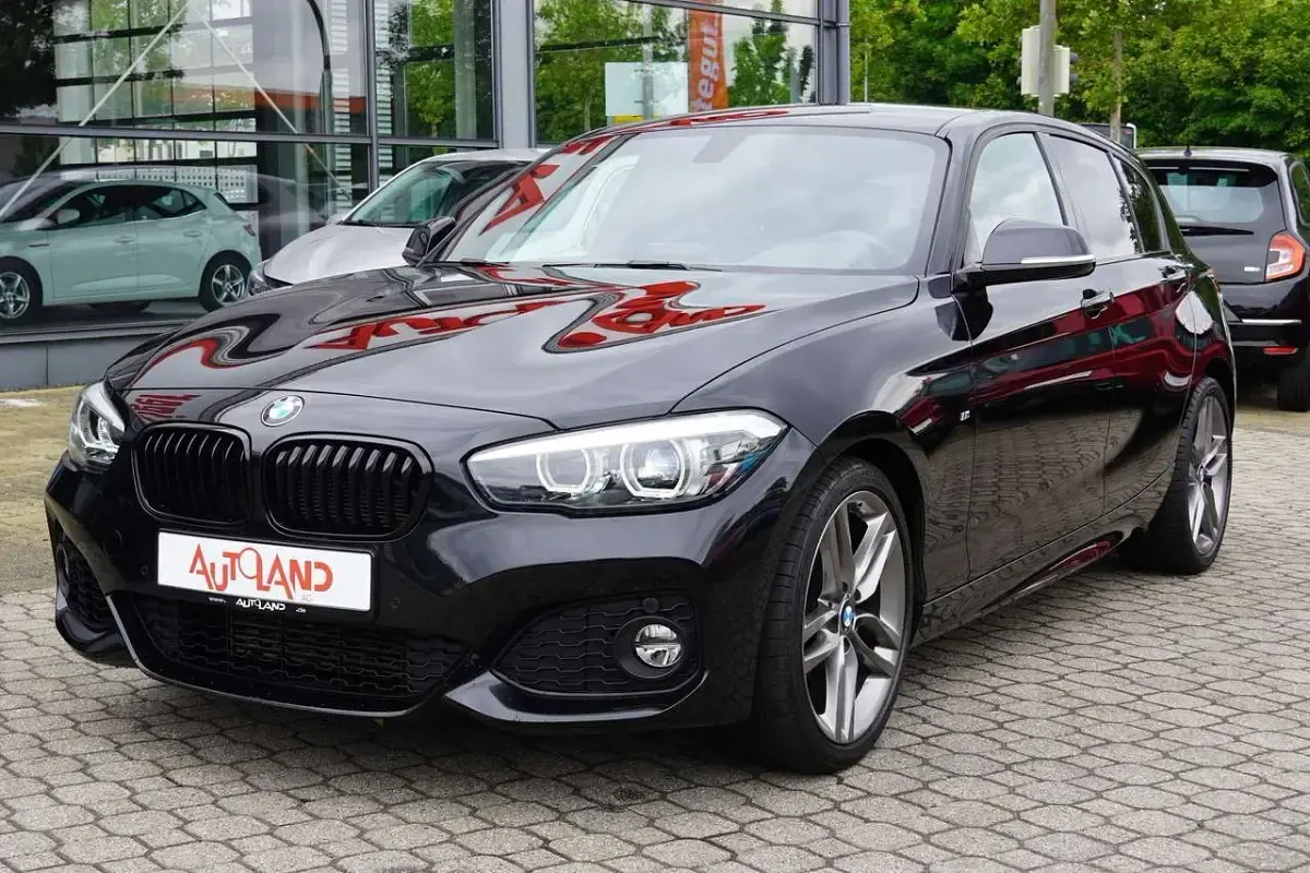 Gebraucht BMW 118 M Sport 136 PS (100 kW) 2019 Schwarz Kleinwagen