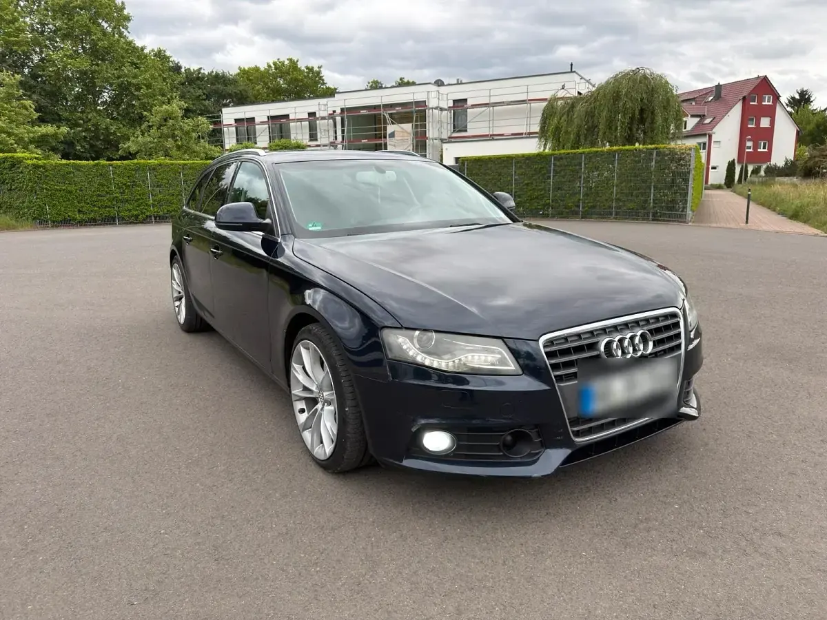 Gebraucht Audi A4 190 PS (139 kW) 2009 Blau Kombi