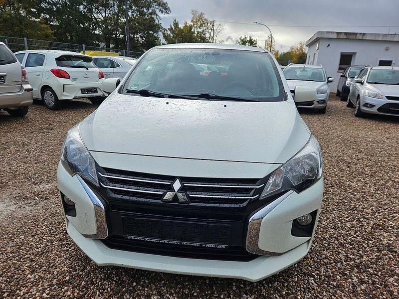 Weiß Gebraucht 2021 Mitsubishi Space Star Spirit Limousine | 4.800 € (Superpreis) - Bild 1/4