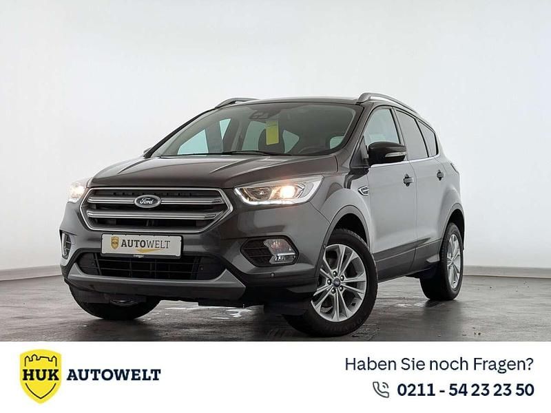 Grau Gebraucht 2019 Ford Kuga Titanium SUV | 15.260 € (Guter Preis) - Bild 1/3