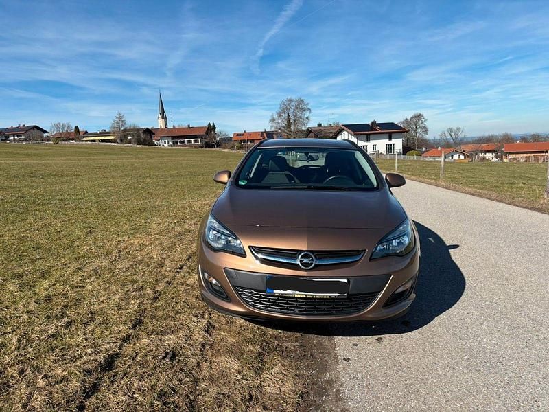 Gebraucht Opel Astra 170 PS (125 kW) 2015 Braun Kombi