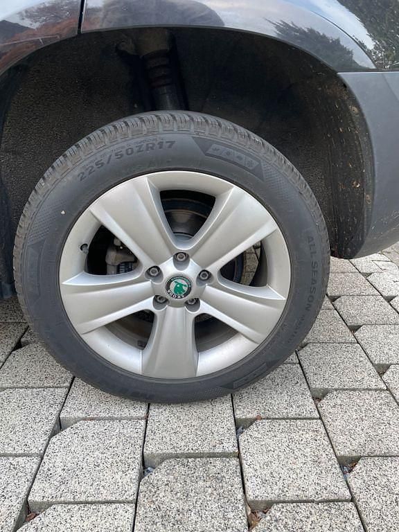 Gebraucht Skoda Yeti Elegance 122 PS (89 kW) 2012 Schwarz SUV