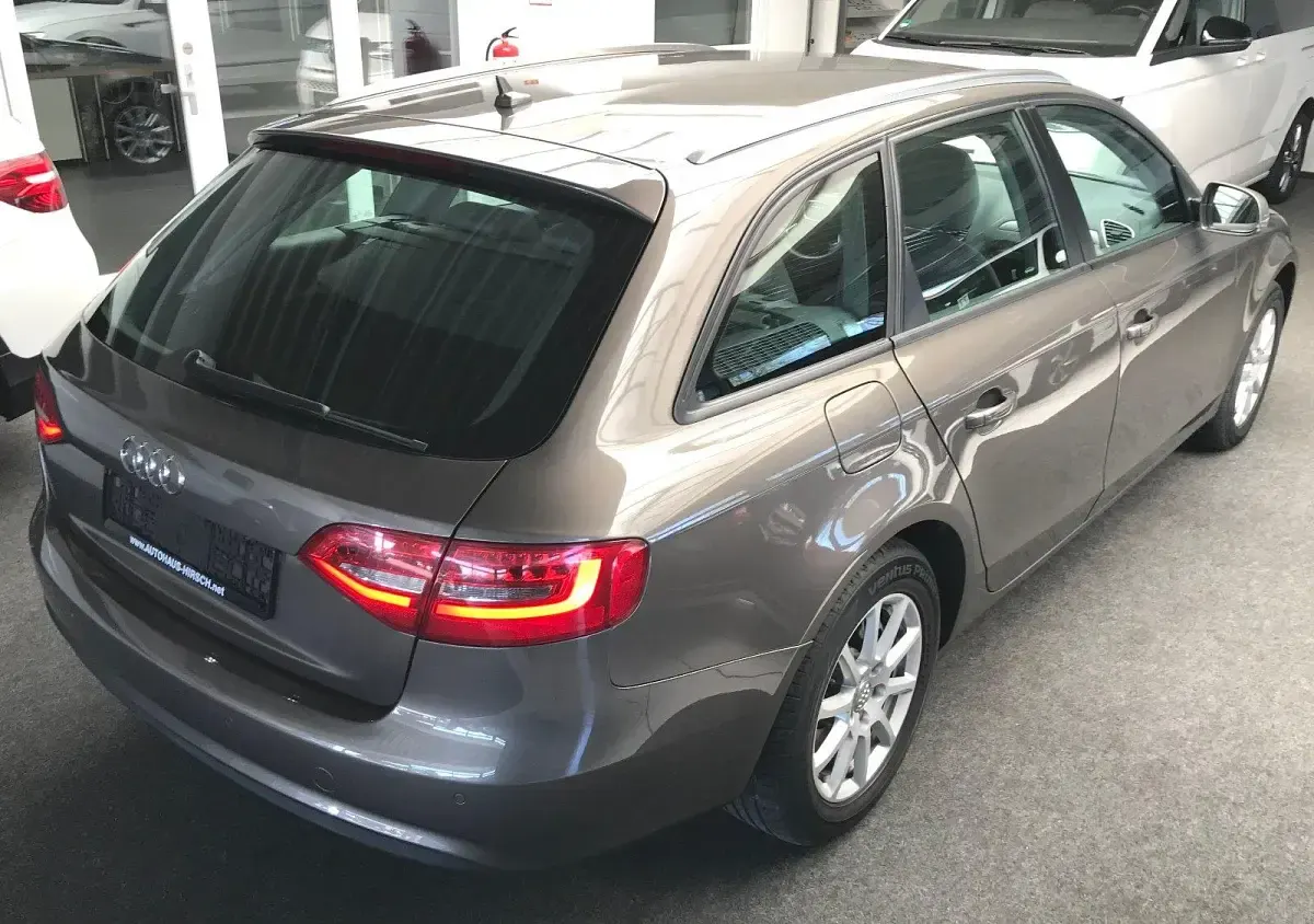 Gebraucht Audi A4 Attraction 177 PS (130 kW) 2014 Kombi