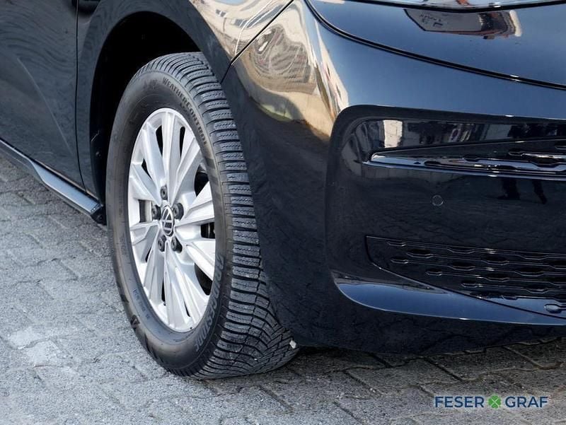 Gebraucht VW Multivan Life 150 PS (110 kW) 2025 Deep black perleffekt Van