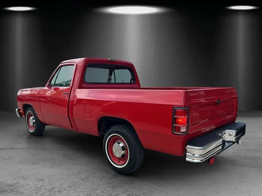 Gebraucht Dodge Ram 140 PS (102 kW) 1987 Rot Pickup