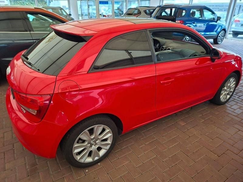 Second-hand Audi A1 Ambition 122 CP (89 kW) 2011 Roșu Hatchback