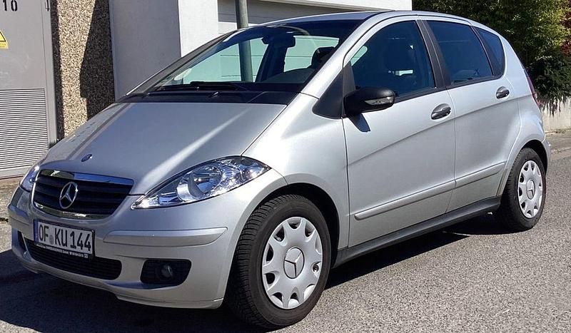 Gebraucht Mercedes A150 95 PS (69 kW) 2006 Silber Van / Kleinbus