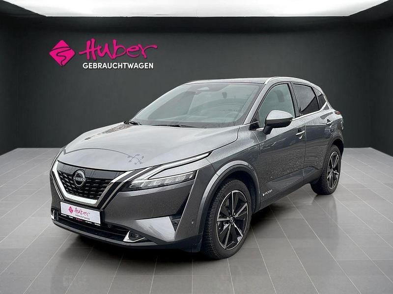 Dark grey metallic (metallic) Gebraucht 2023 Nissan Qashqai Tekna SUV | 26.890 € (Guter Preis) - Bild 1/4