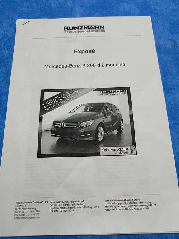 Gebraucht Mercedes B200 Edition 136 PS (100 kW) 2017 Rot Van / Kleinbus